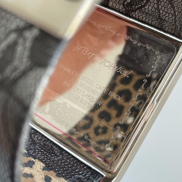 BETSEY JOHNSON unworn black lace mirror watch - Picture 2 of 6